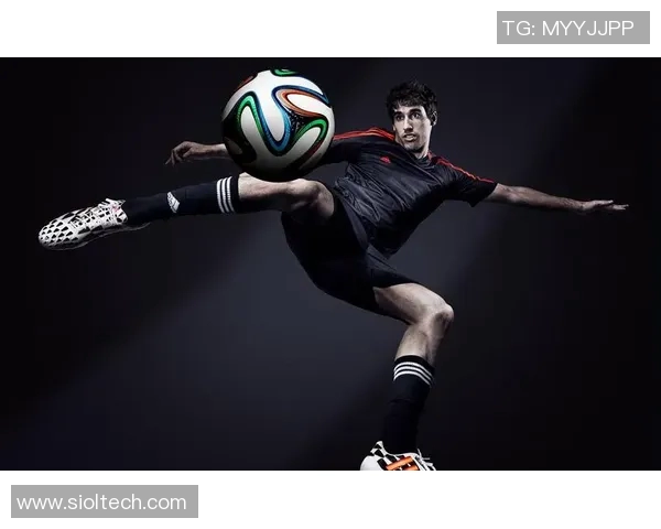 汇集世界各大足球球星精美壁纸展现绿茵传奇魅力瞬间